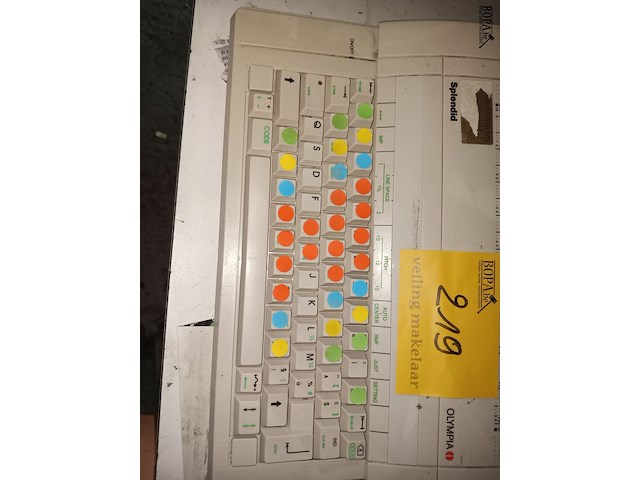 Lot 219 - elektrische schrijfmachine olympia - afbeelding 4 van  4