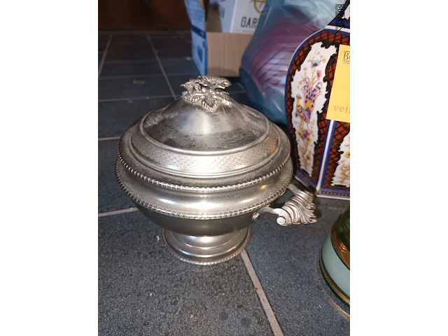 Lot 22 - decoratie. 4 stuks - afbeelding 4 van  7