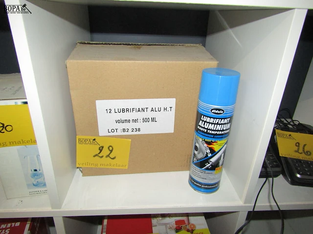 Lot 22 - doos didole smeerolie - afbeelding 1 van  1