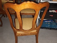Lot 22 - houten eetkamerstoelen. 6 stuks - afbeelding 3 van  3