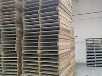 Lot 22 - houten palletten - 80 stuks - afbeelding 1 van  3