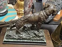 Lot 22 - jachthond in kunstbrons get g omerth - afbeelding 5 van  6