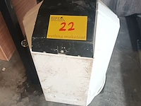 Lot 22 - keukenboiler inventum - afbeelding 1 van  3