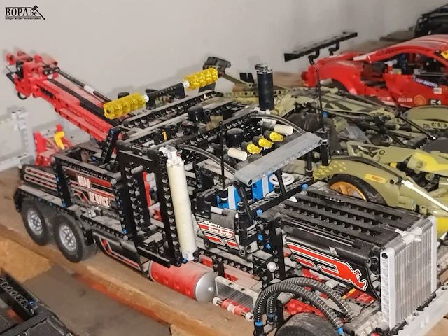 Lot 22 - lego technic sleeptruck - afbeelding 3 van  4