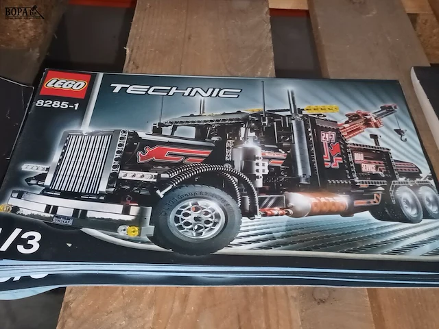 Lot 22 - lego technic sleeptruck - afbeelding 4 van  4