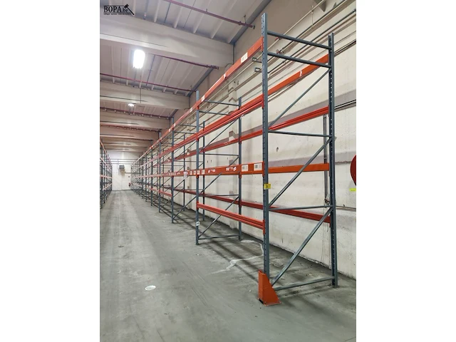 Lot 22 - magazijnstelling - afbeelding 1 van  4