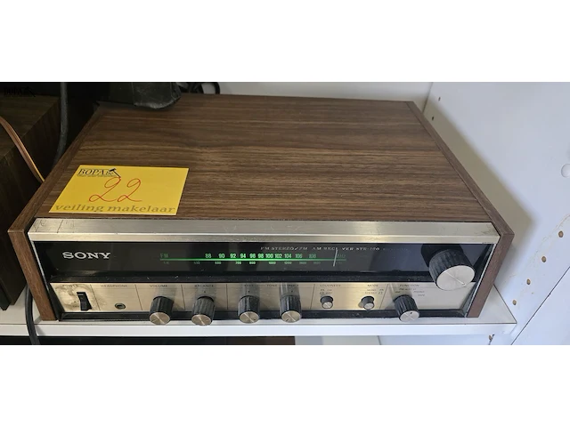 Lot 22 - tuner – versterker sony str 160 - afbeelding 1 van  2