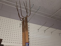 Lot 22 - vorken. 28 stuks - afbeelding 2 van  3