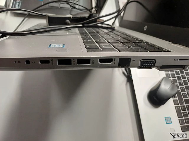 Lot 220 - hp laptop, lader, muis (h) - afbeelding 4 van  4