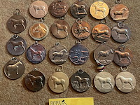 Lot 220 - verzameling koperen brons medailles veekeuring paarden - afbeelding 1 van  4