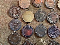 Lot 220 - verzameling koperen brons medailles veekeuring paarden - afbeelding 3 van  4