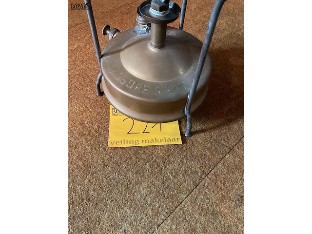 Lot 221 - draagbare petroleumbrander-kooktoestel - afbeelding 3 van  3