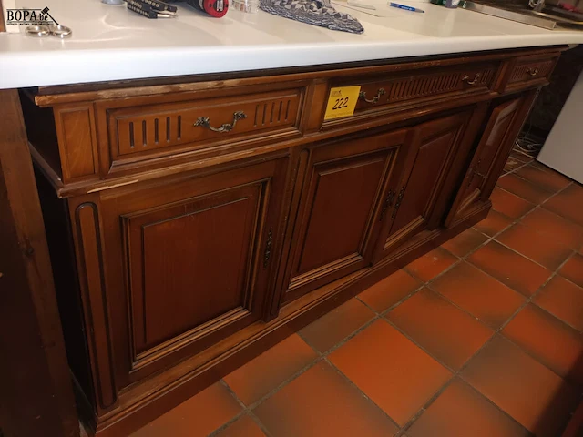 Lot 222 - dressoir kast - afbeelding 1 van  4