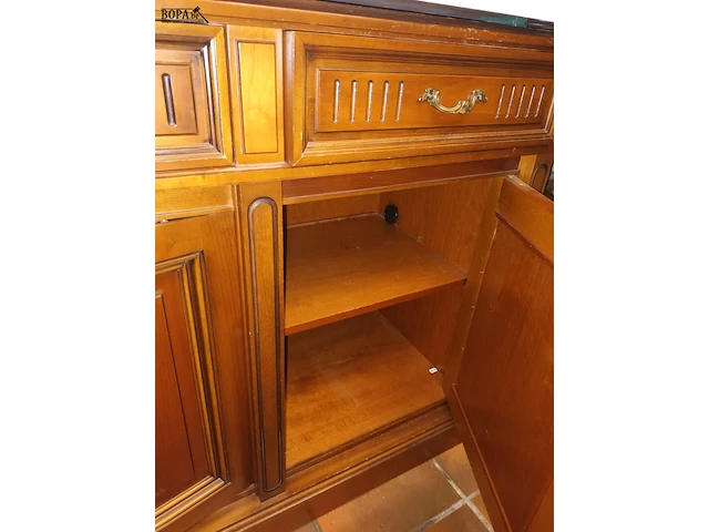 Lot 222 - dressoir kast - afbeelding 3 van  4