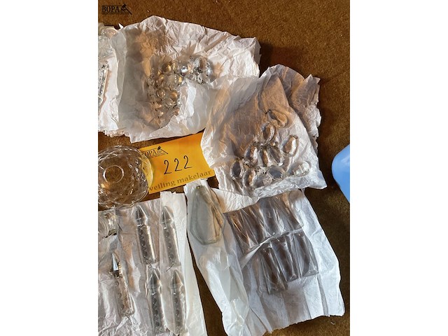 Lot 222 - kristallen vervangstukken voor luchter - afbeelding 4 van  4