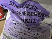 Lot 222 - srooizout 5 zakken - afbeelding 4 van  6