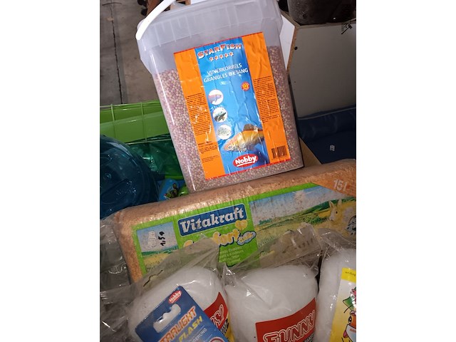 Lot 223 - dierenbenodigdheden - afbeelding 3 van  6