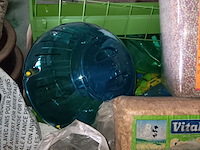 Lot 223 - dierenbenodigdheden - afbeelding 4 van  6