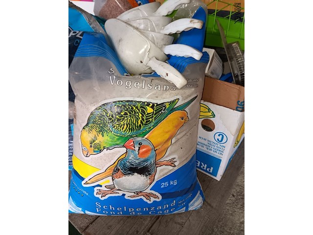 Lot 223 - dierenbenodigdheden - afbeelding 5 van  6