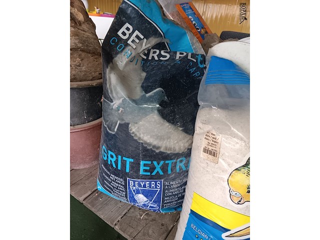 Lot 223 - dierenbenodigdheden - afbeelding 6 van  6