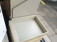 Lot 223 - pvc sorteervakken. 26 stuks - afbeelding 2 van  3