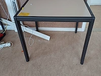 Lot 223 - tafel en bureau tafel - afbeelding 1 van  5