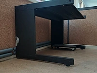 Lot 223 - tafel en bureau tafel - afbeelding 5 van  5