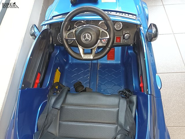 Lot 224 - elektrische kinderauto - afbeelding 3 van  5