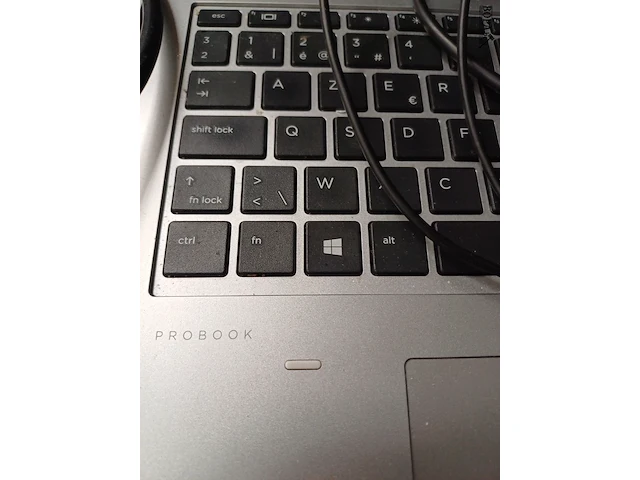 Lot 224 - hp laptop, lader, muis (h) - afbeelding 2 van  5