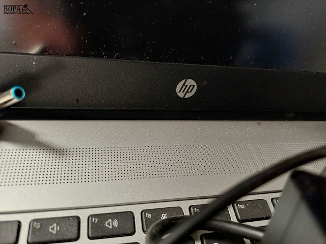 Lot 224 - hp laptop, lader, muis (h) - afbeelding 4 van  5