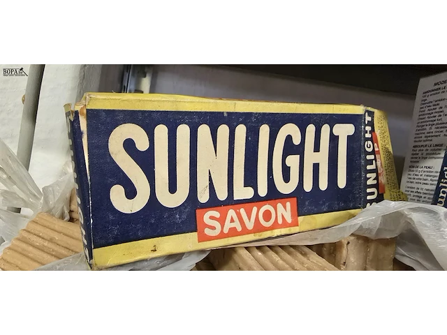 Lot 224 - mooi lot oude verpakkingen en pratic mop in blik jaren '40 - afbeelding 6 van  12
