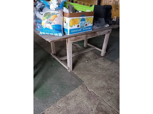 Lot 224 - tuintafel - afbeelding 1 van  2