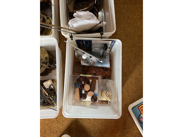 Lot 225 - horloge onderdelen - afbeelding 3 van  5