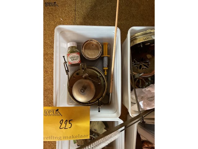 Lot 225 - horloge onderdelen - afbeelding 5 van  5