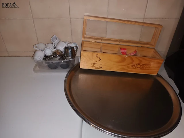 Lot 225 - huisraad - afbeelding 2 van  4