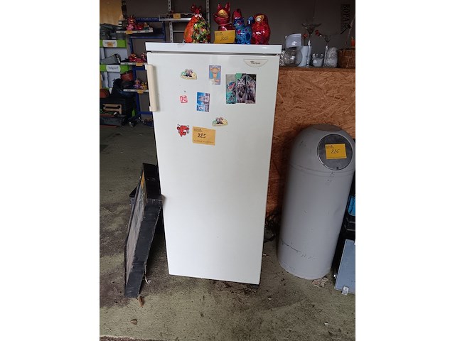 Lot 225 - koelkast whirlpool - afbeelding 1 van  3