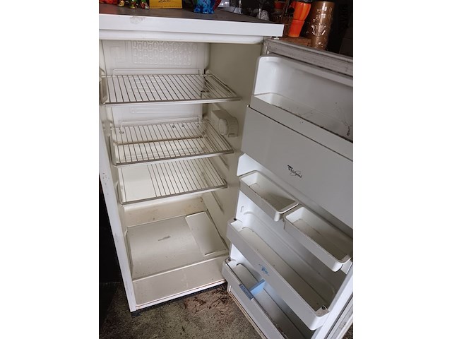 Lot 225 - koelkast whirlpool - afbeelding 3 van  3