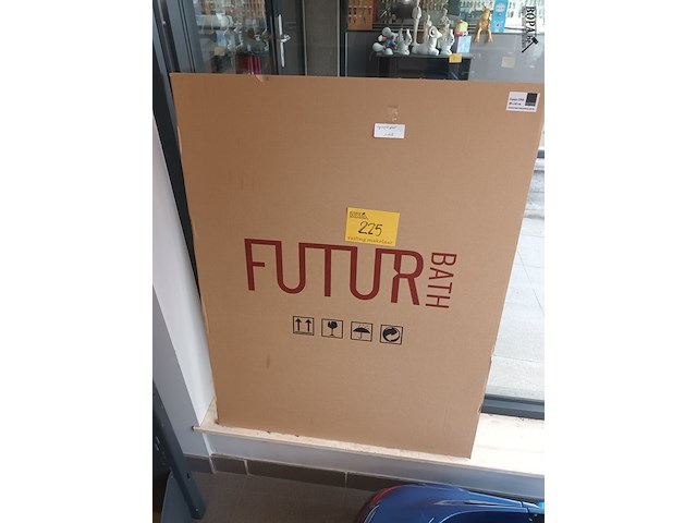 Lot 225 - spiegel - afbeelding 1 van  2