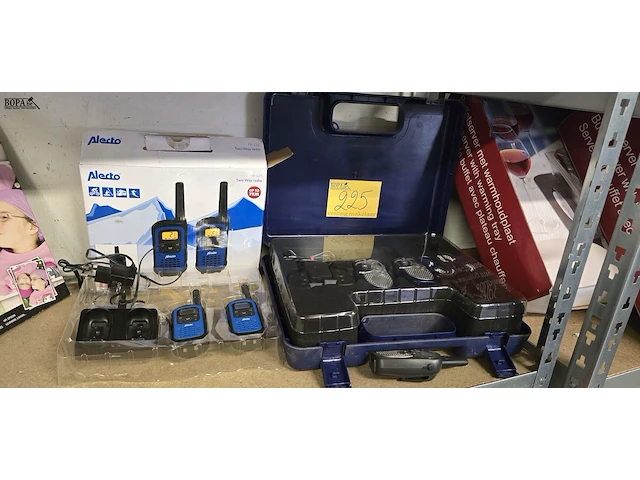 Lot 225 - walkie talkie sets opcom en alecto - afbeelding 1 van  5