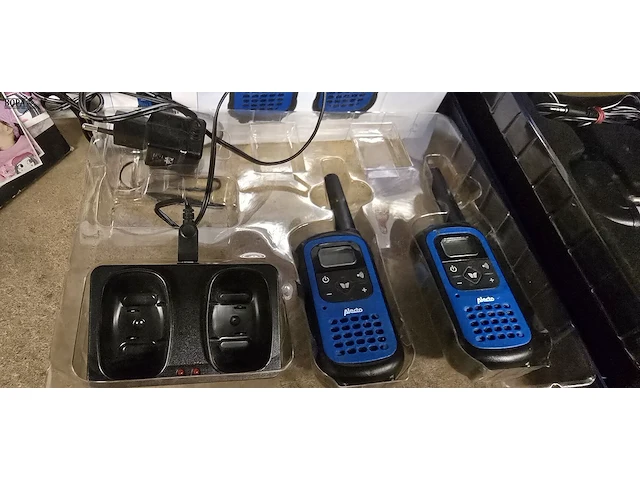 Lot 225 - walkie talkie sets opcom en alecto - afbeelding 5 van  5