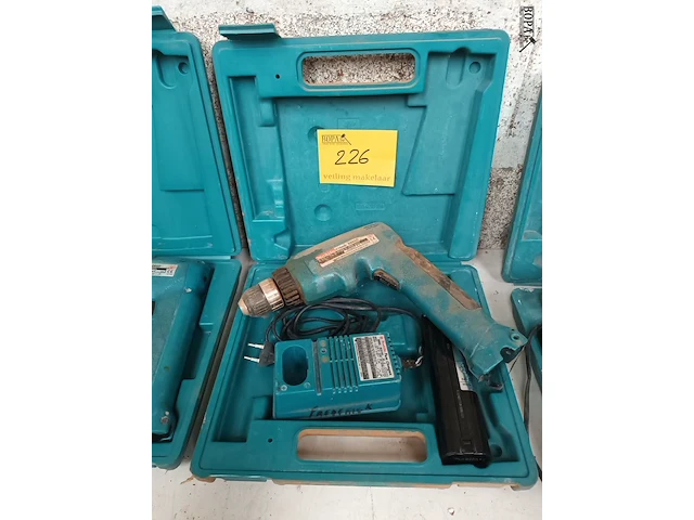Lot 226 - accu schroefmachine makita - afbeelding 1 van  3