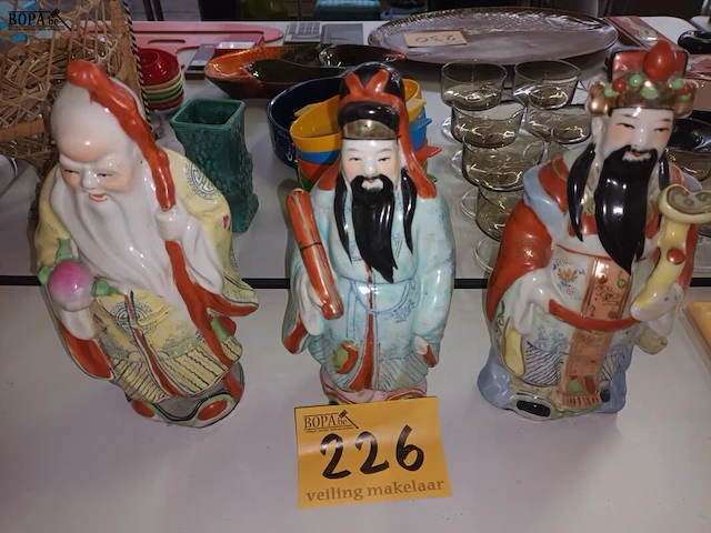 Lot 226 - chinese wijzen. 3 stuks - afbeelding 1 van  3