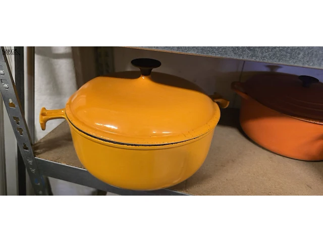 Lot 227 - creuset kookpotten 4 stuks - afbeelding 4 van  9