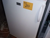 Lot 227 - koelkast zanussi