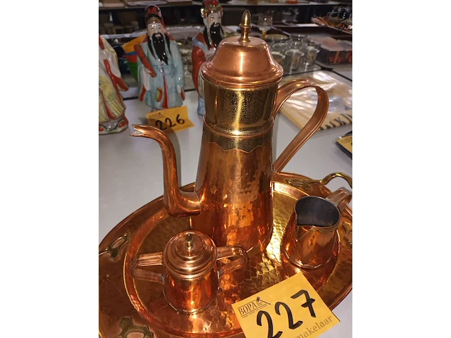 Lot 227 - koffiestel in koper - afbeelding 3 van  6