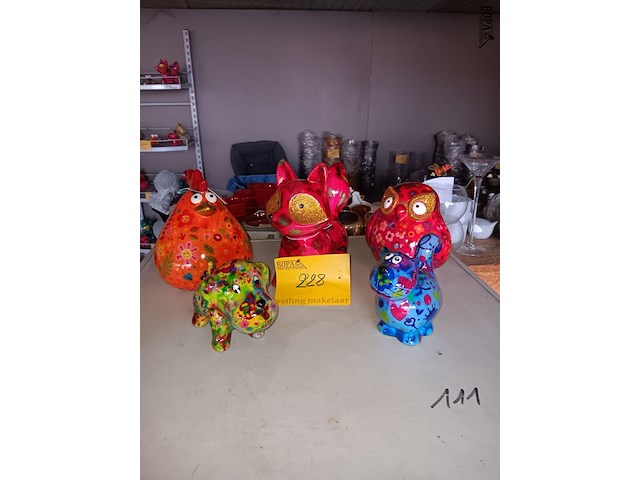 Lot 228 - beeldjes pomme pidou. 5 stuks - afbeelding 1 van  1