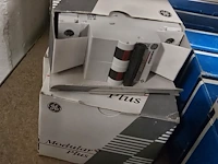 Lot 228 - elektrisch materiaal, kabel, verzekeringen, pinnen... - afbeelding 9 van  9