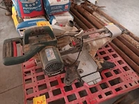 Lot 23 - afkortzaag metabo - afbeelding 3 van  4