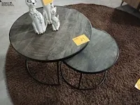 Lot 23 - bijzettafels. 2 stuks - afbeelding 1 van  4