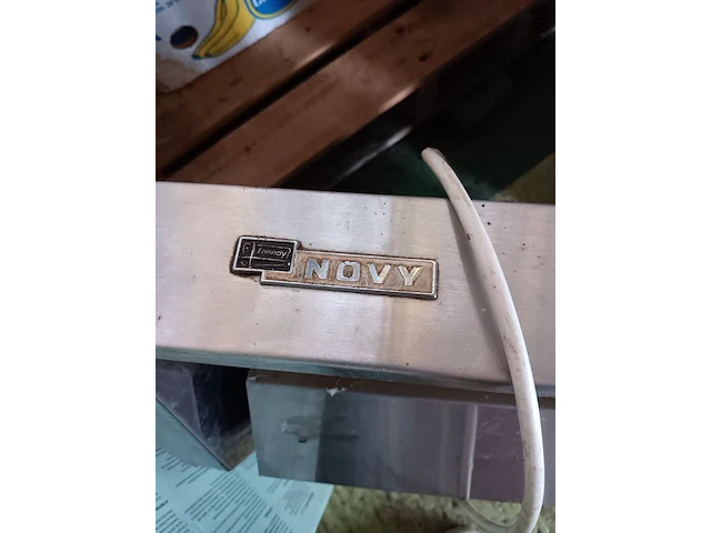 Lot 23 - dampkap novy - afbeelding 2 van  2
